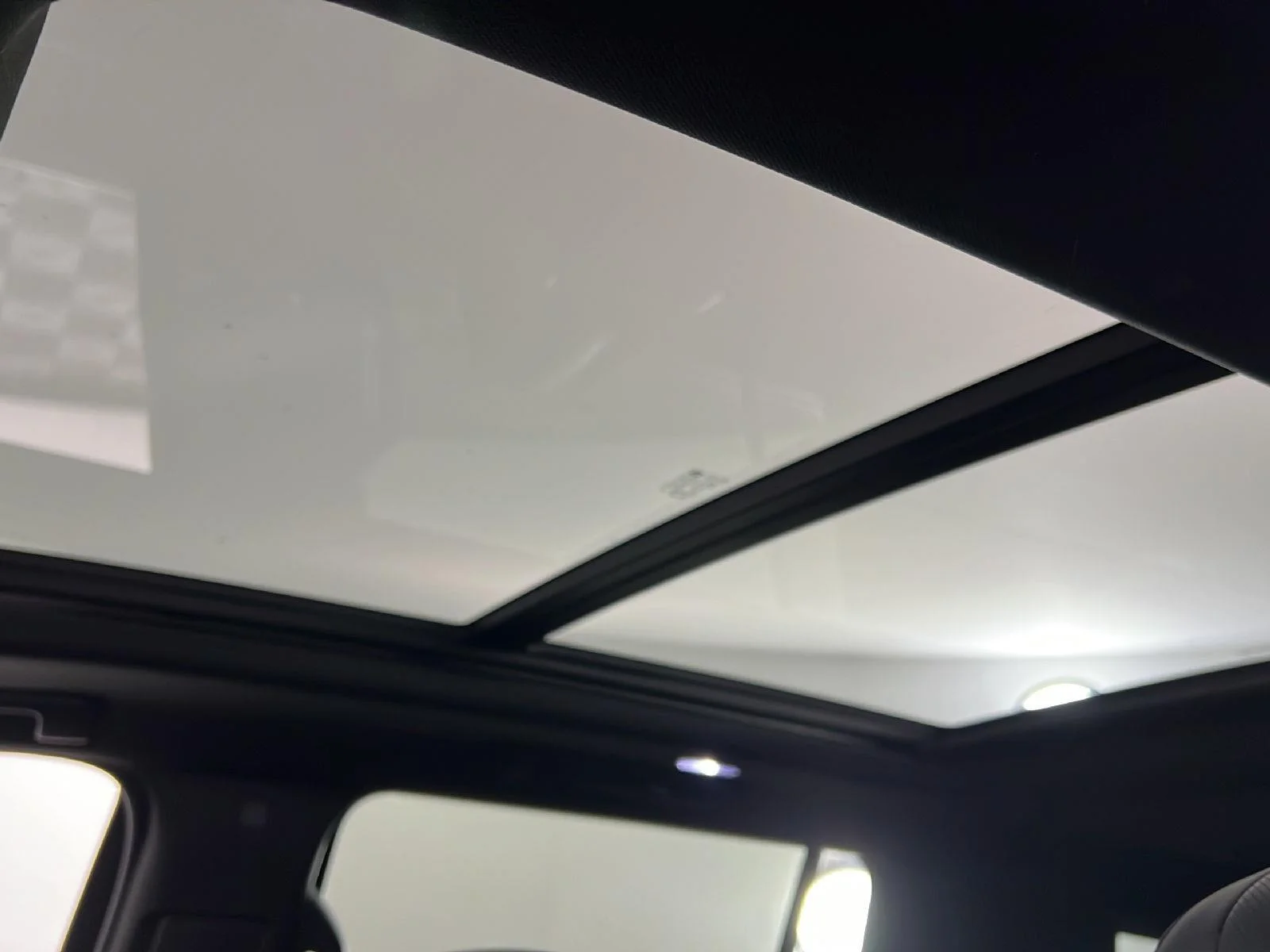 Used 2023 Crystal White Tricoat Cadillac 4WD Premium Luxury image 19