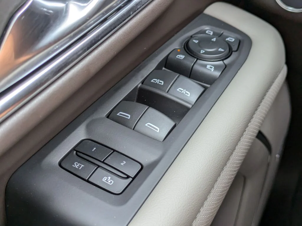 Certified Used 2024 Summit White GMC SLT image 25
