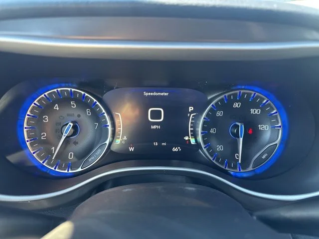 2026 Chrysler Pacifica Select - Photo 23