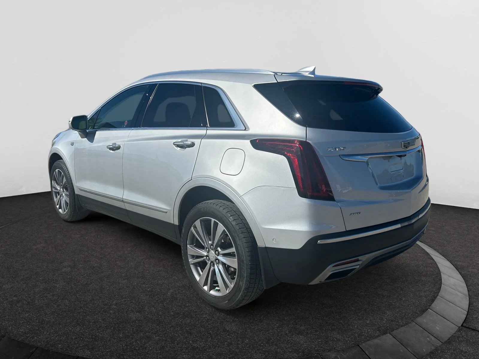 Used 2020 SILVER Cadillac PREMIUM LUXURY AWD image 3