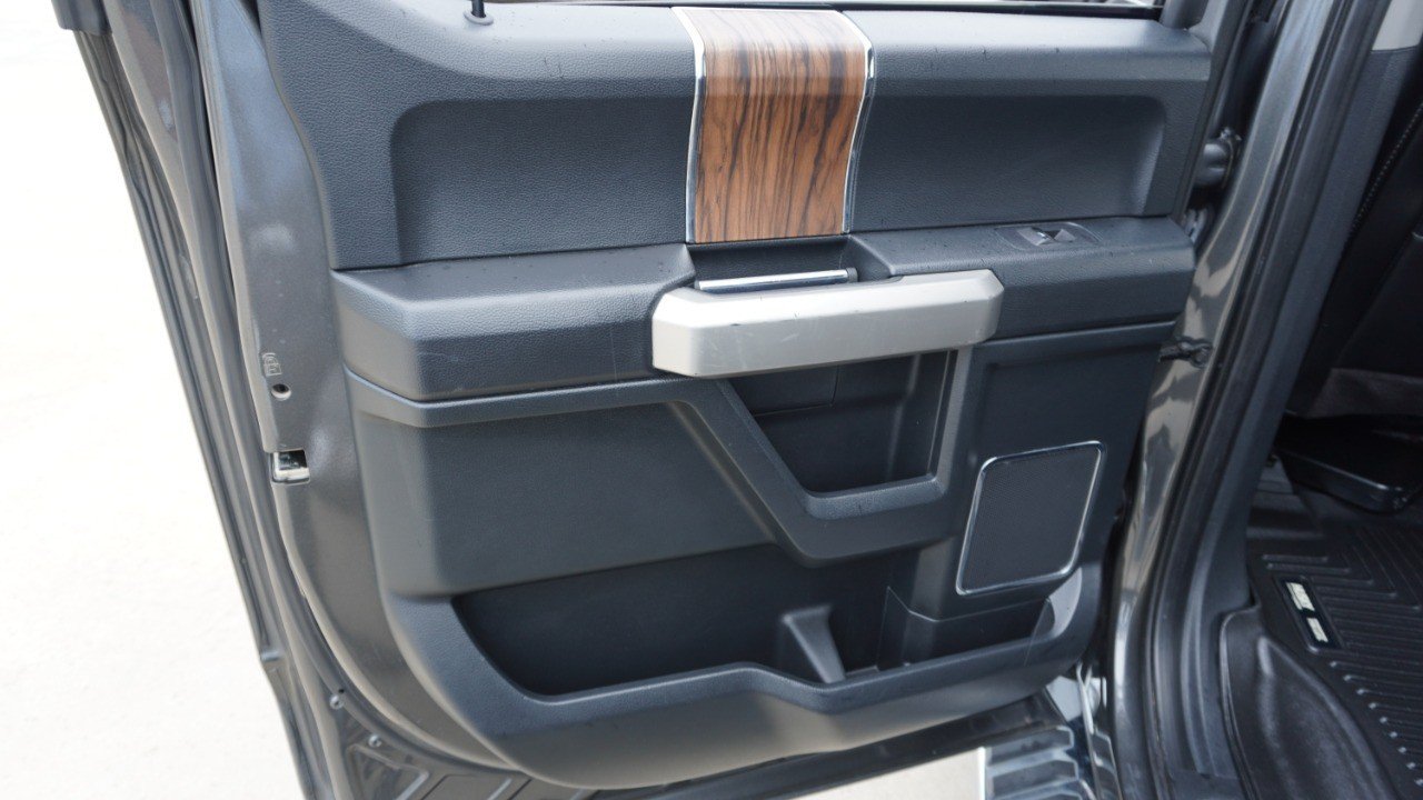 Used 2019 Gray Ford LARIAT image 36