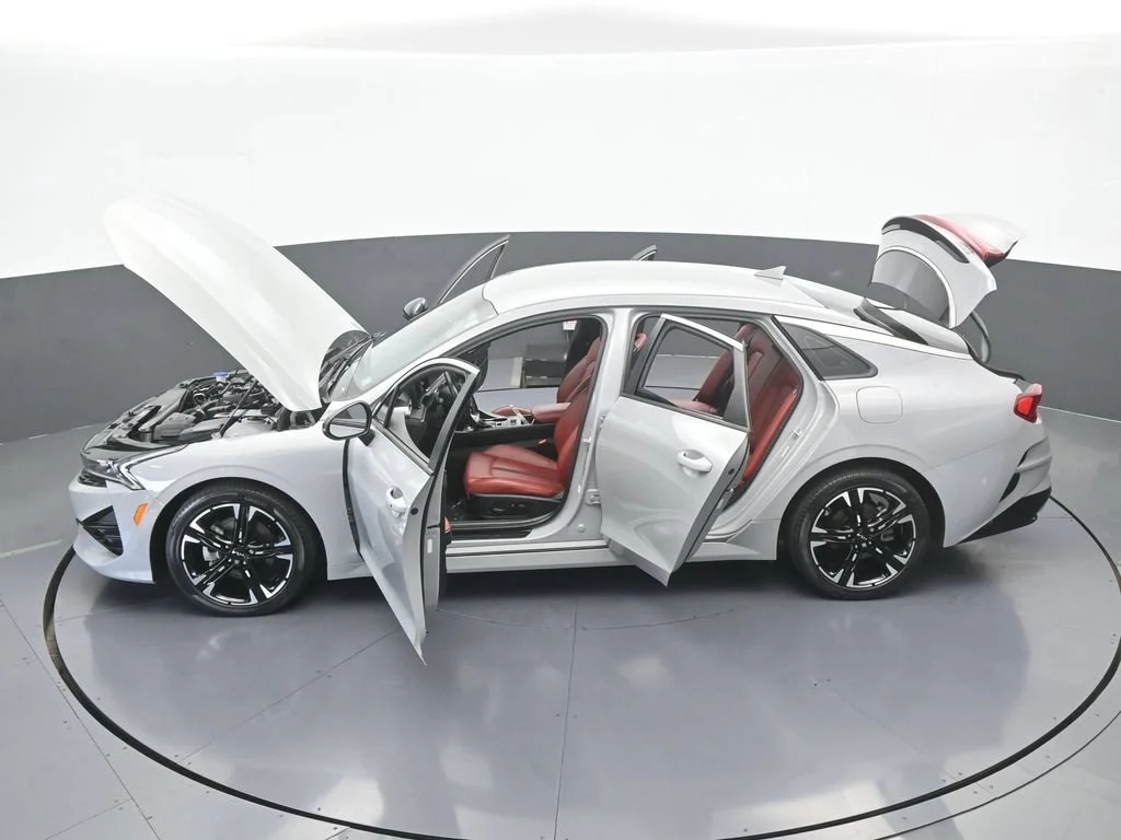 Used 2023 Wolf Gray Kia GT-Line image 63
