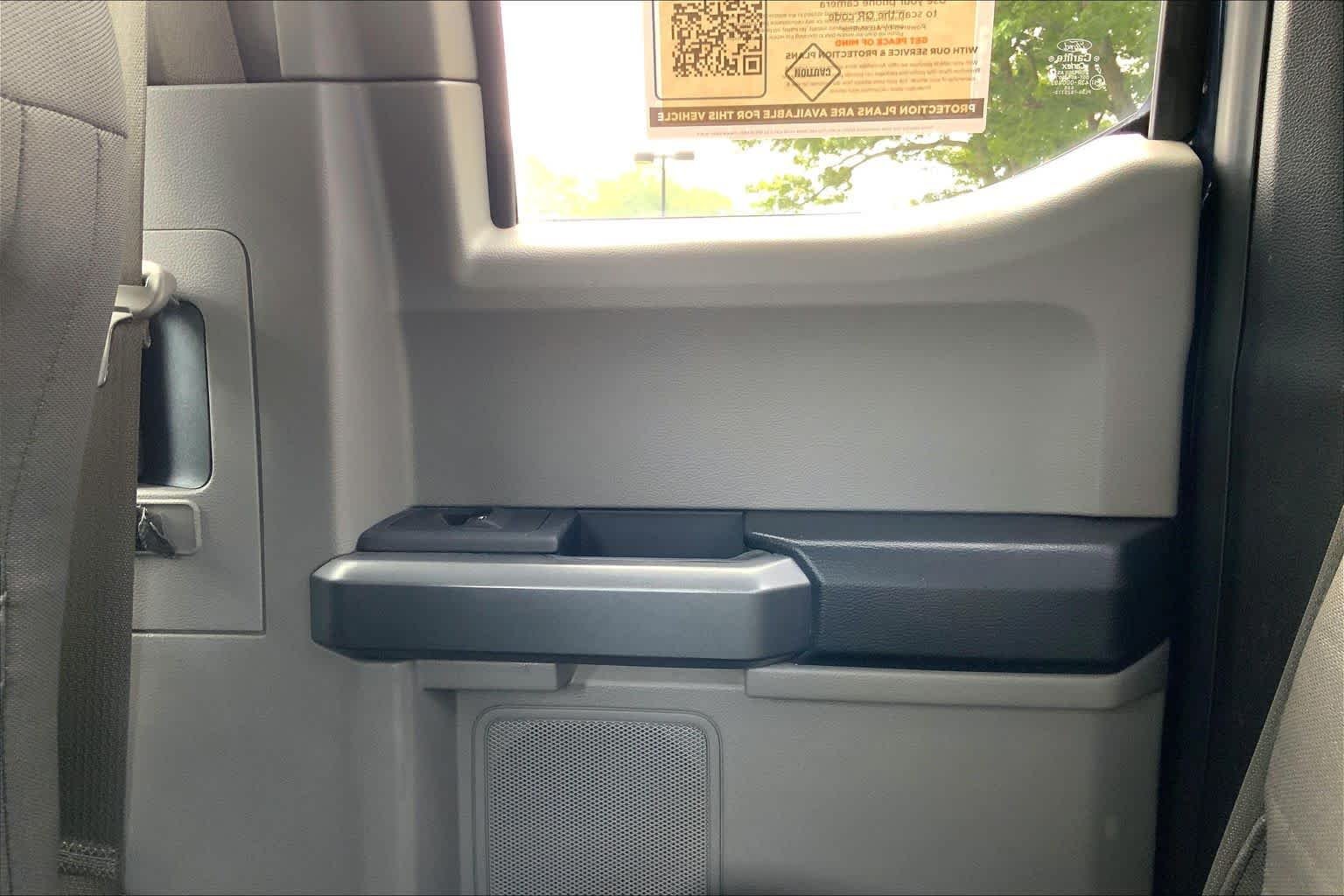 Used 2015 Blue Jeans Metallic Ford XLT image 36