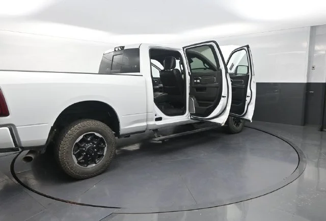Used 2025 White Ram Laramie image 35