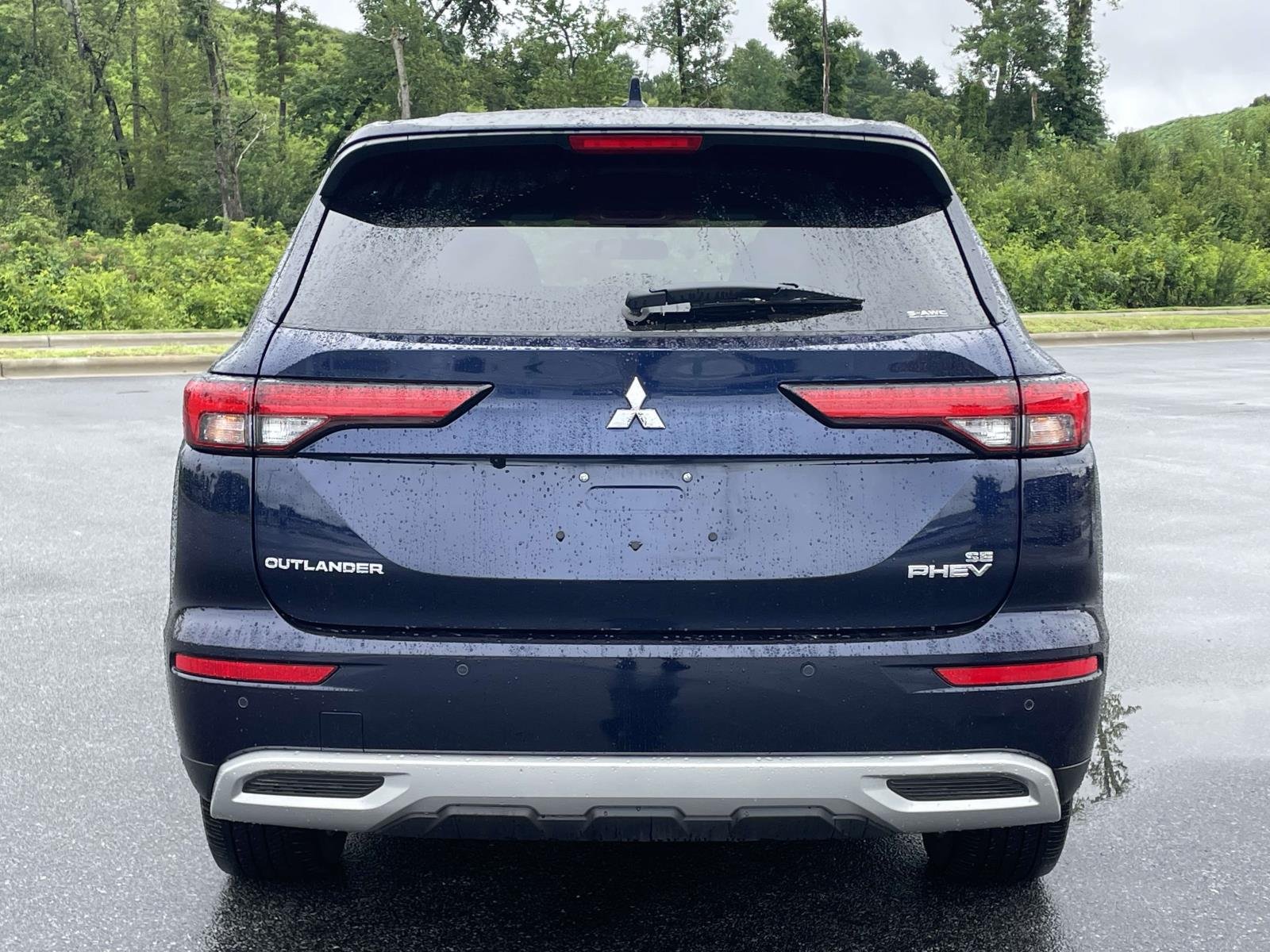 2025 Mitsubishi Outlander Plug-in Hybrid SE - Photo 28