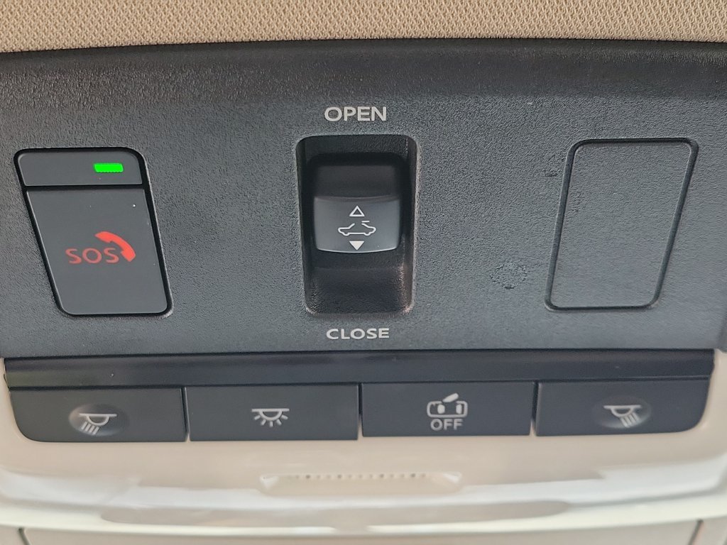 Used 2023 Gray Nissan 2.5 SV image 32