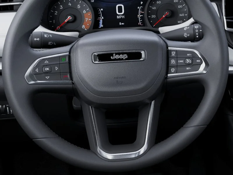 New 2026 Diamond Black Crystal Pearl-Coat Exterior Paint Jeep Limited image 19