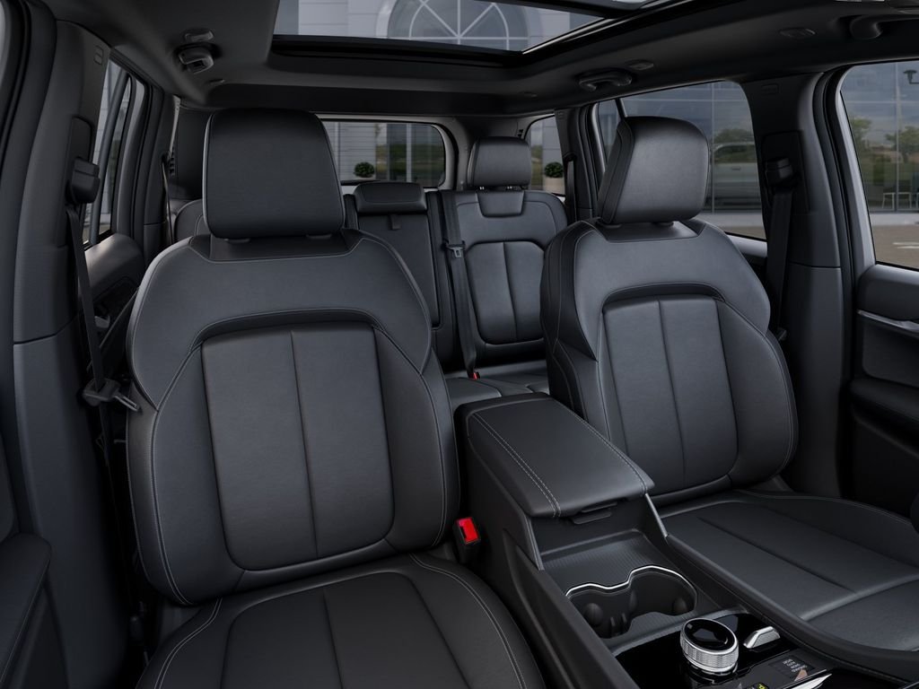 New 2026 Diamond Black Crystal Pearl-Coat Exterior Paint Jeep Limited image 16