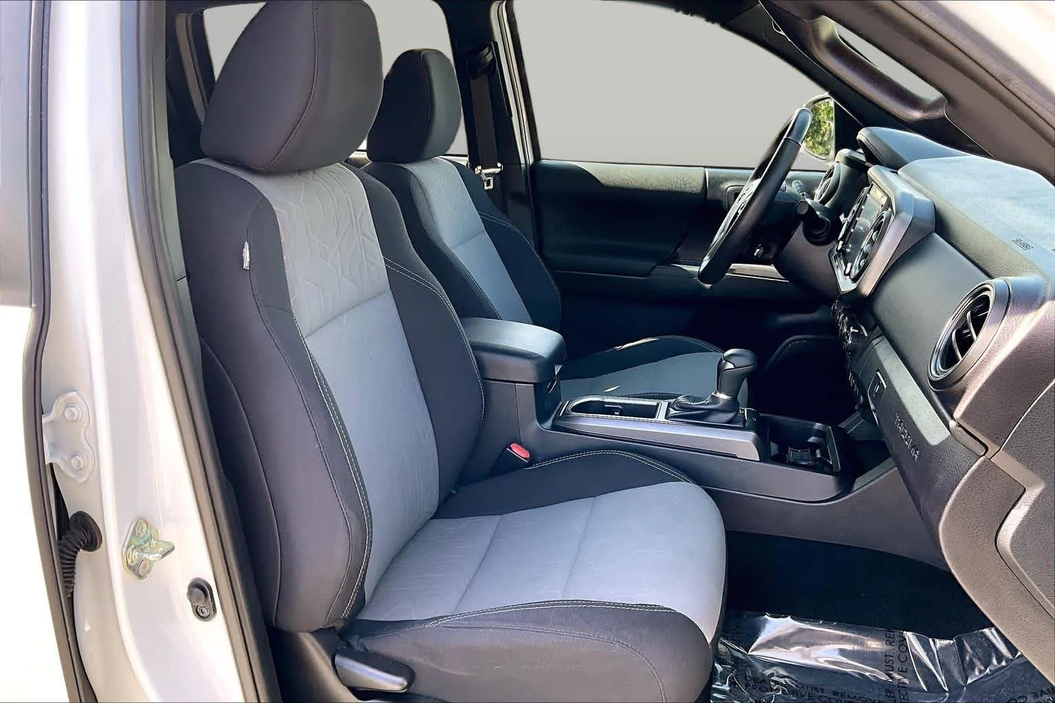 Certified Used 2020 Super White Toyota TRD Off Road image 9