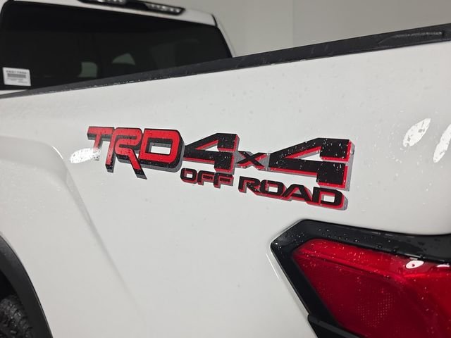 Used 2025 Ice Toyota SR5 image 12