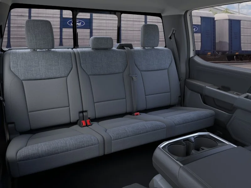 New 2026 Oxford White Ford XLT image 11