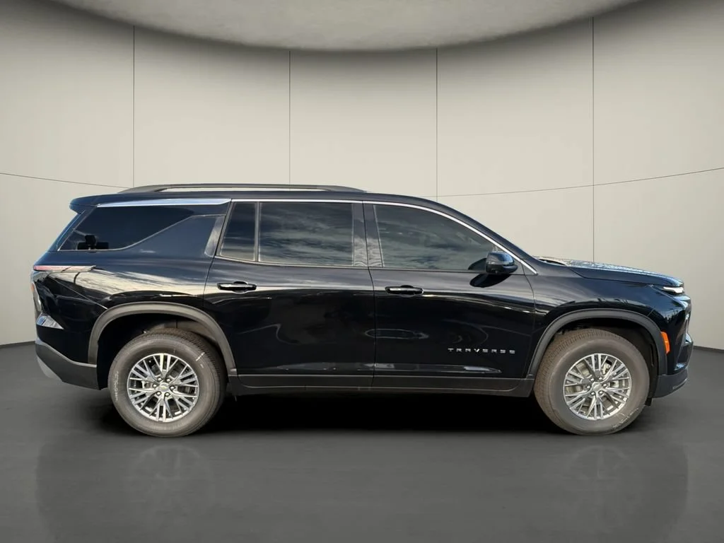 New 2027 Mosaic Black Metallic Chevrolet LT image 8