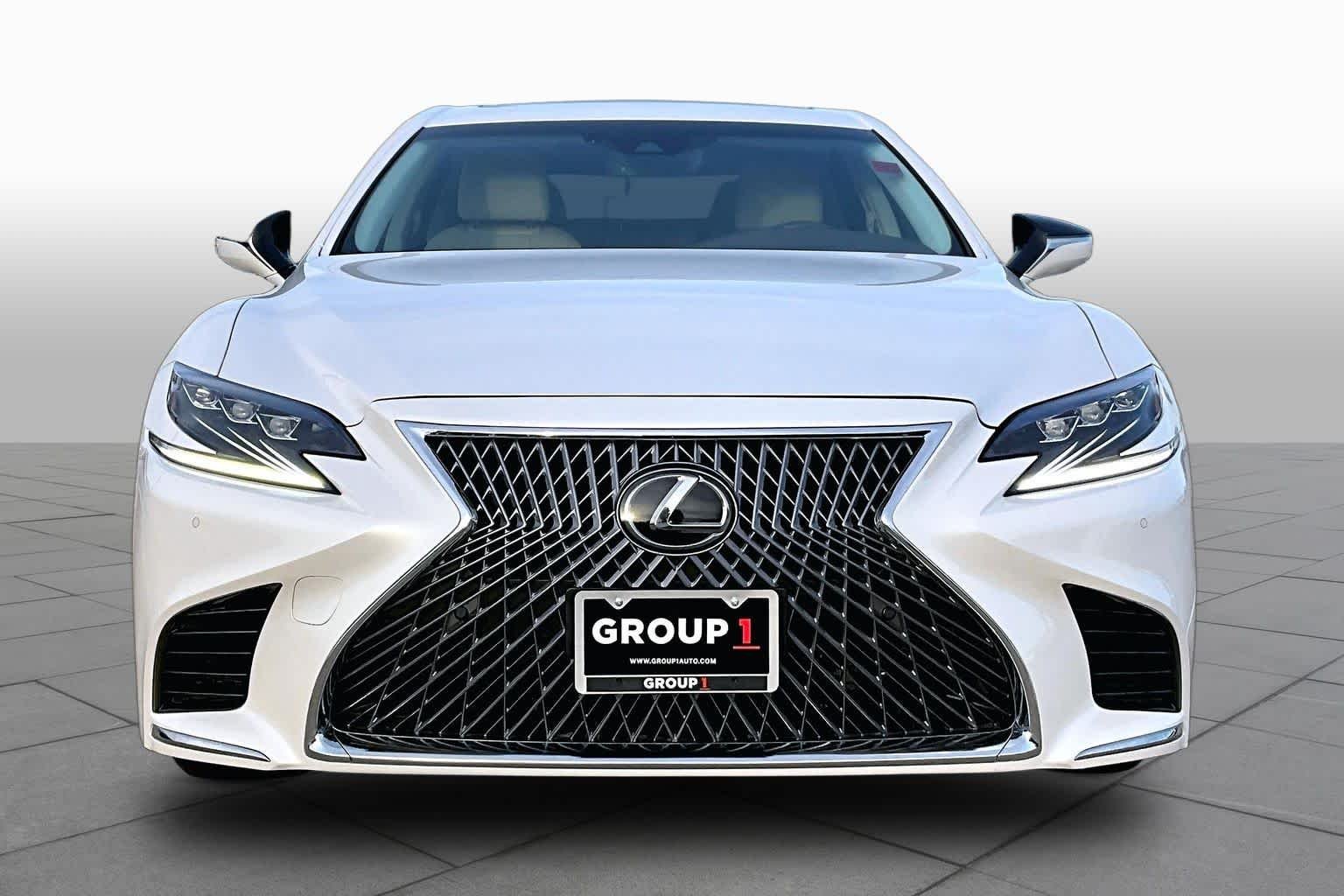 Used 2020 Eminent White Pearl Lexus  image 3