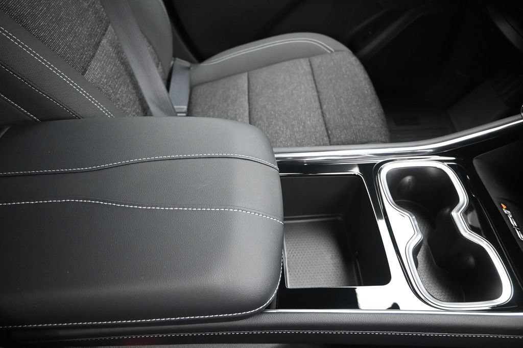 2027 Chevrolet Traverse LT - Photo 27