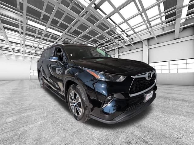 2026 Toyota Highlander  XLE