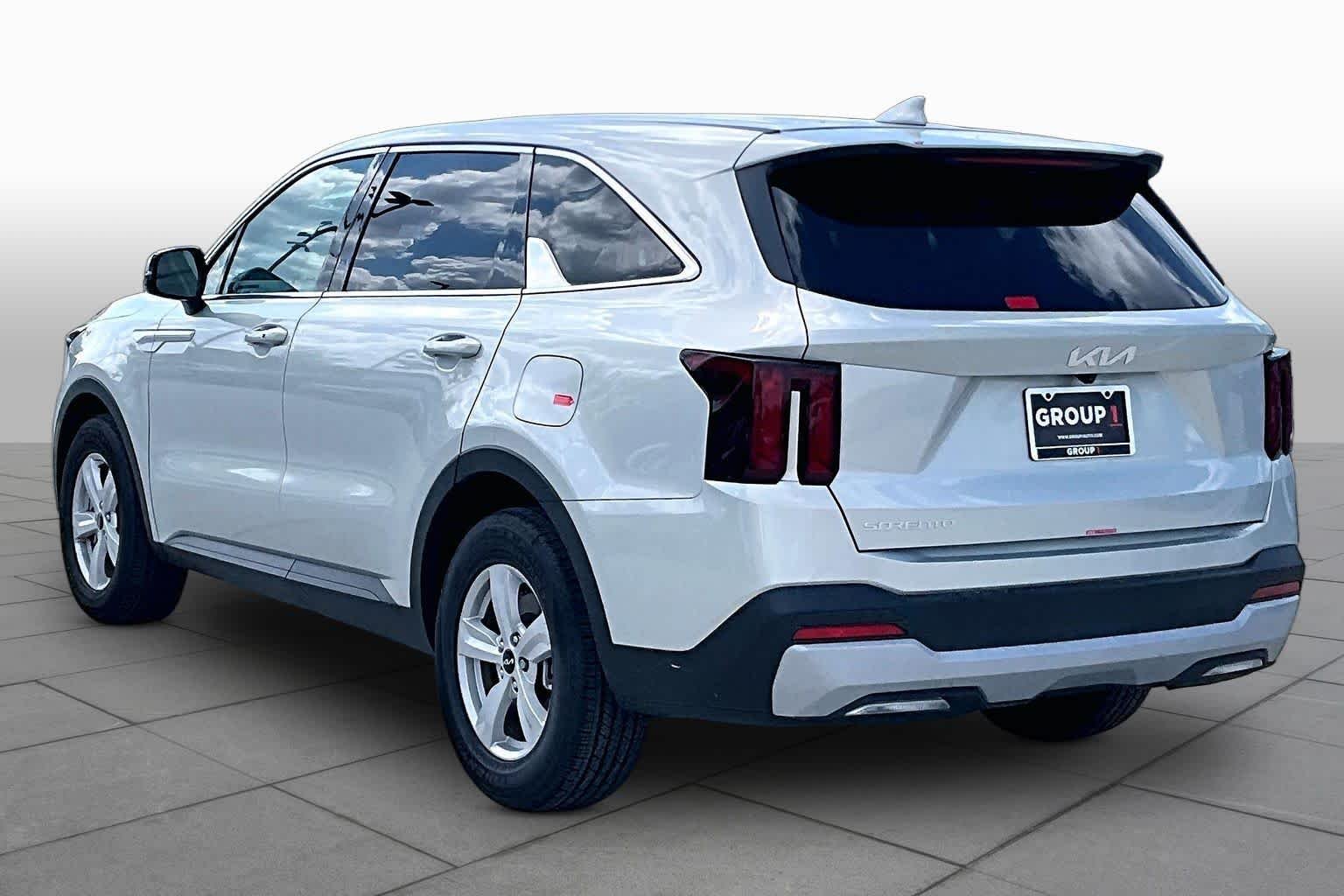 New 2026 Ivory Silver Kia LX image 10