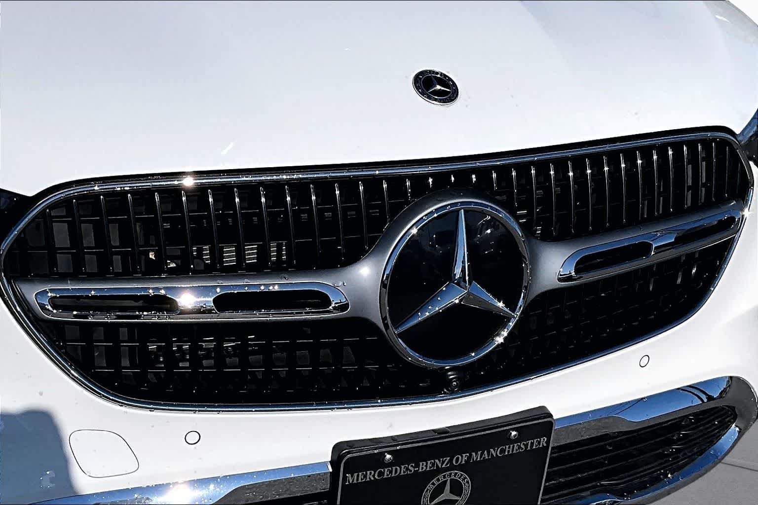 New 2026 Polar White Mercedes-Benz GLC 300 image 31