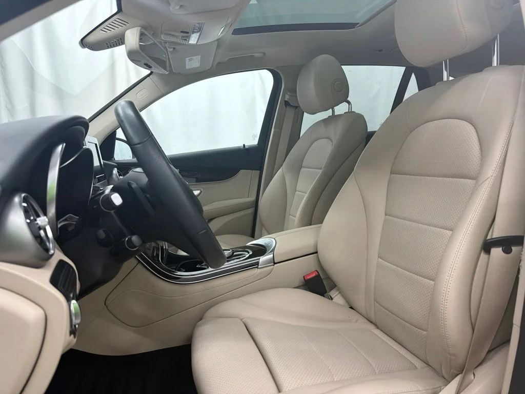 Used 2018  Mercedes-Benz GLC 300 image 14