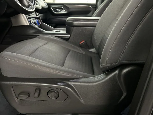 Used 2023 Black Chevrolet LS image 4