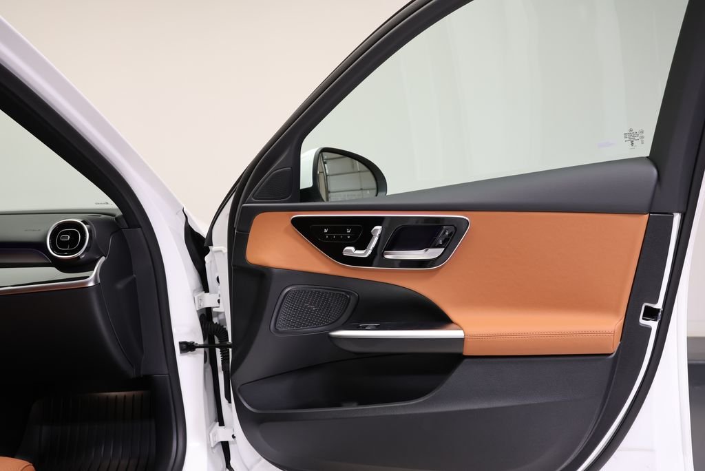New 2026 Polar White Mercedes-Benz C 300 image 45