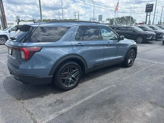 Used 2025 Blue Ford ST image 9