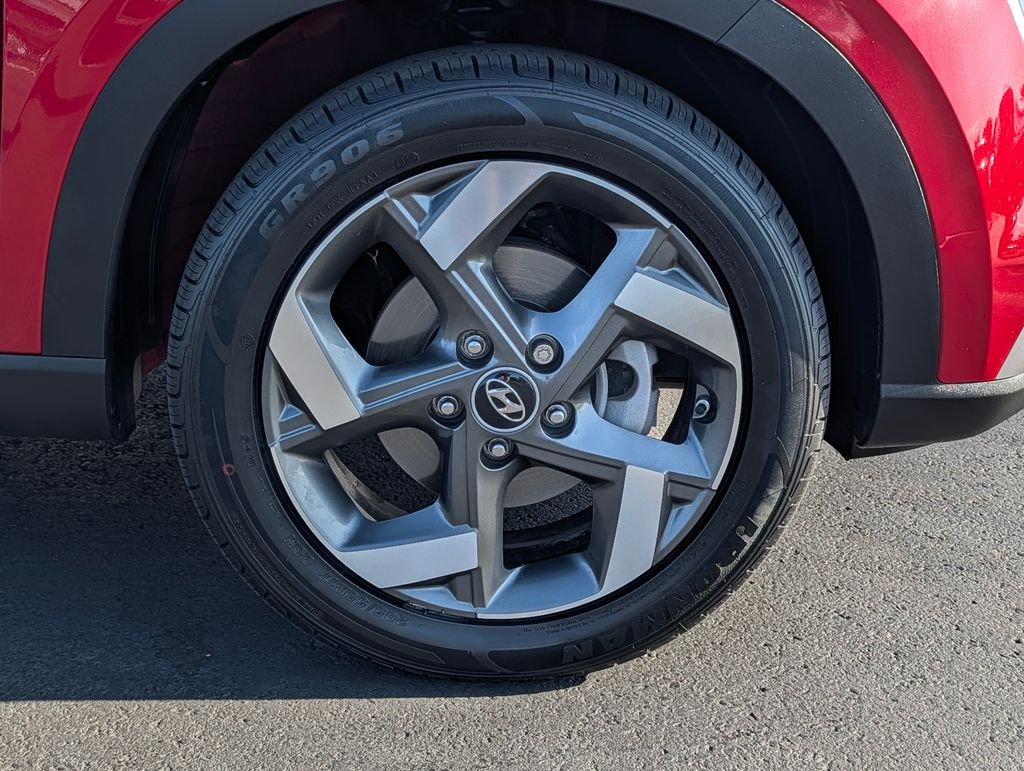 2022 Hyundai Venue Limited - Photo 8