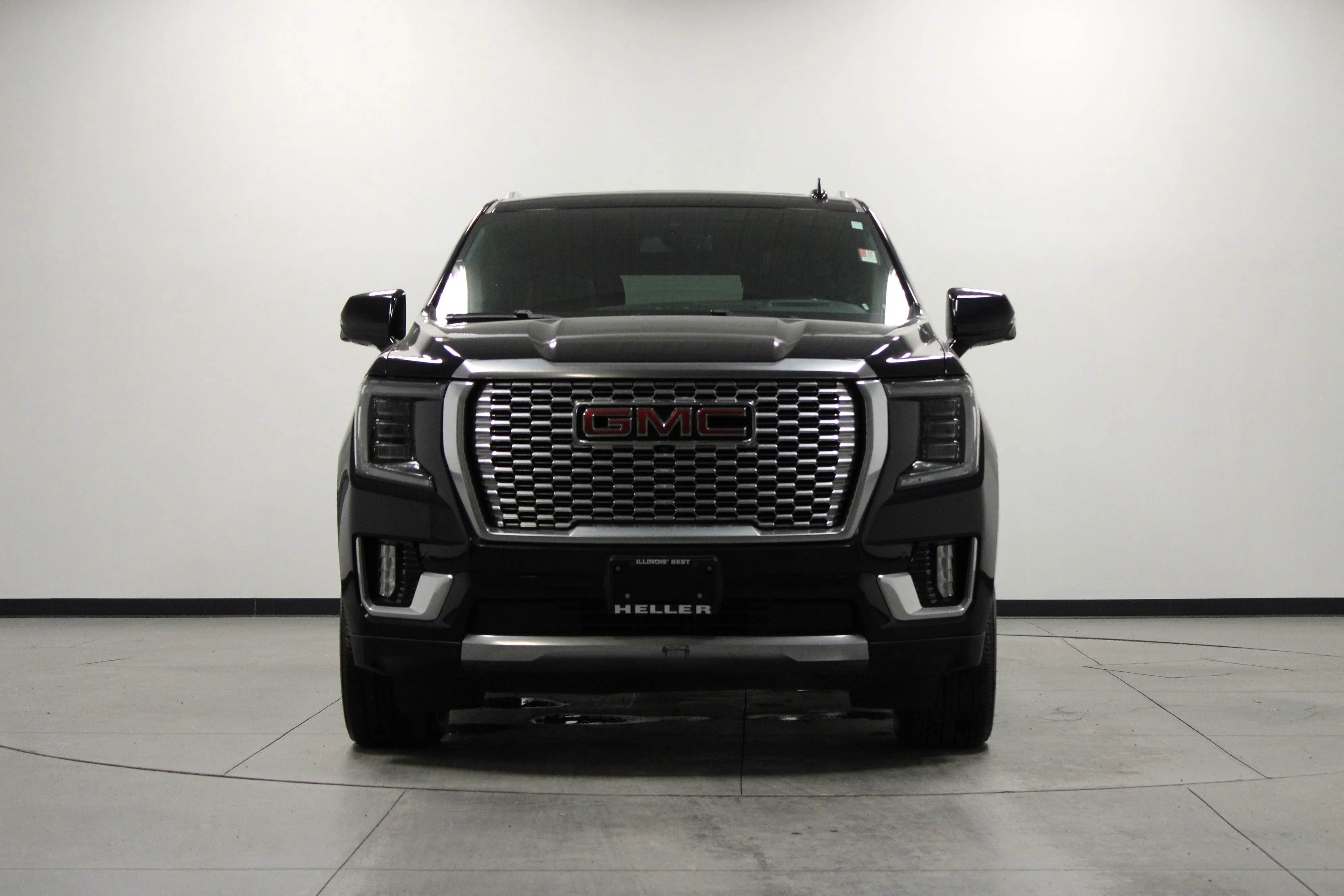 Used 2022 Midnight Blue Metallic GMC Denali image 9