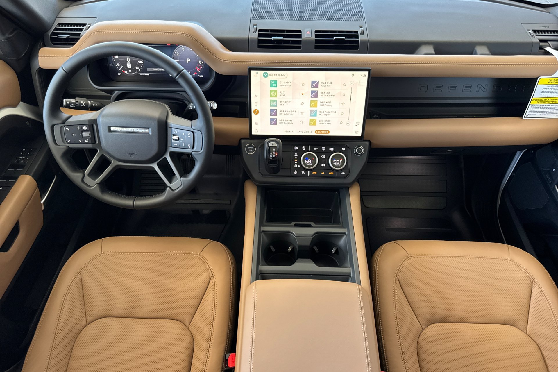 New 2026 Fuji White Land Rover X-Dynamic SE image 3