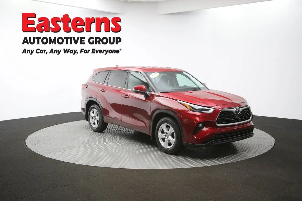 Used 2022 Red Toyota LE image 49