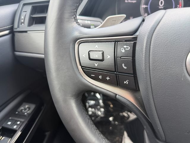 Used 2023 White Lexus 350 image 22