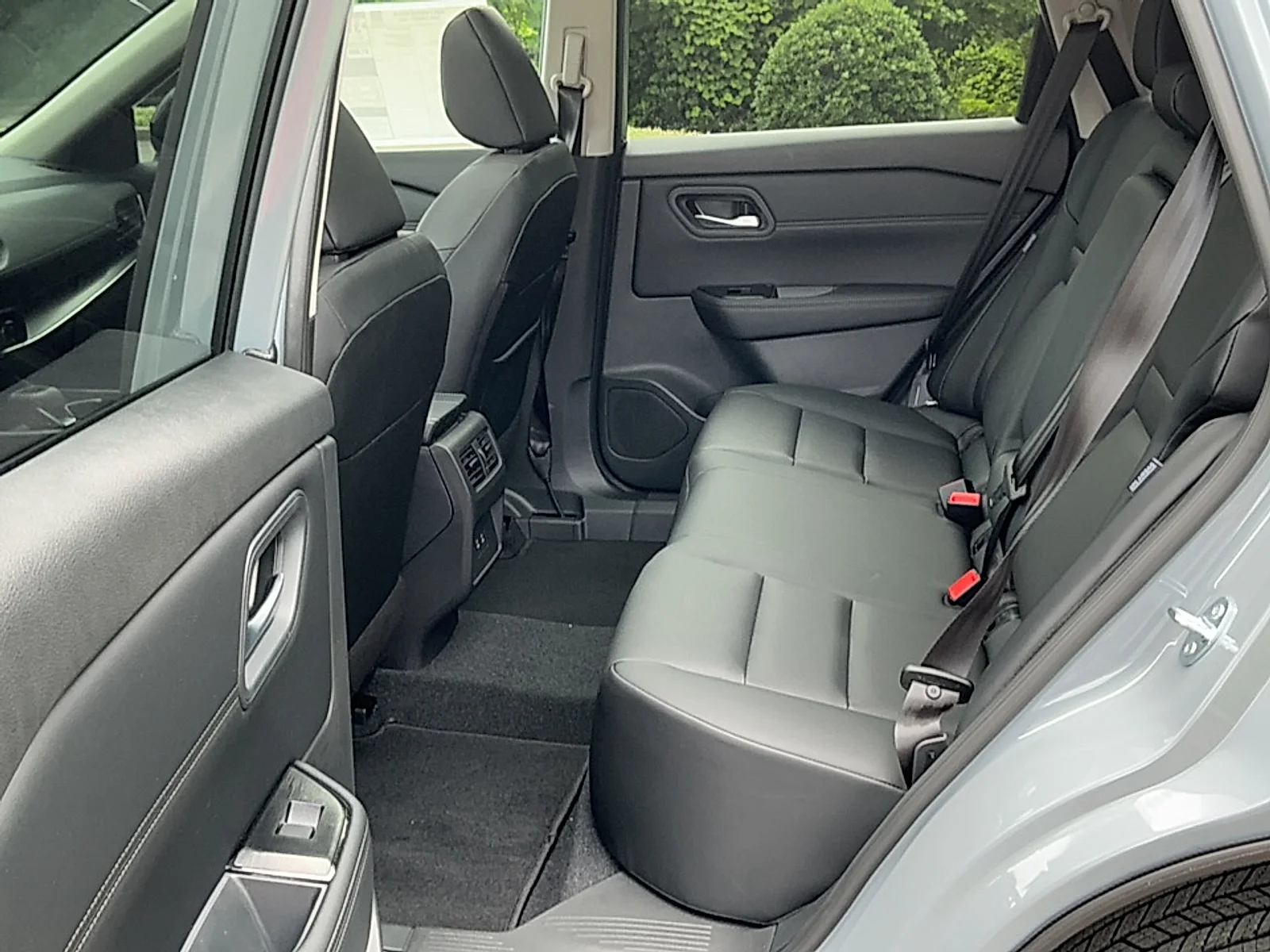 New 2026 Boulder Gray Pearl Nissan Dark Armor image 15