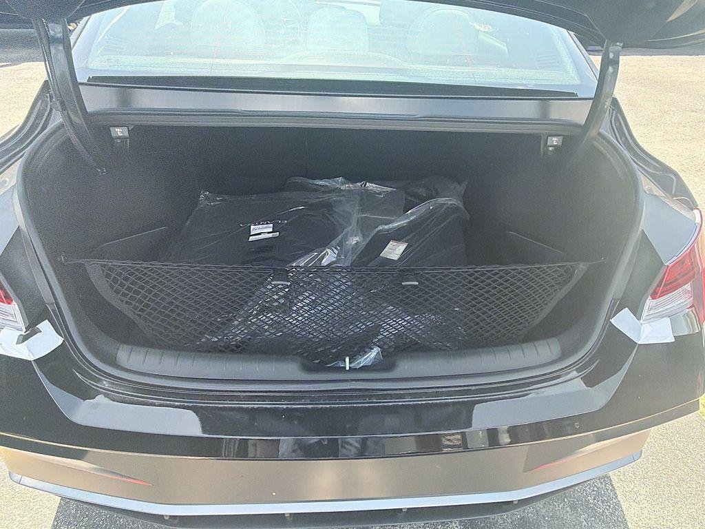 New 2026 Abyss Black Hyundai Limited image 18