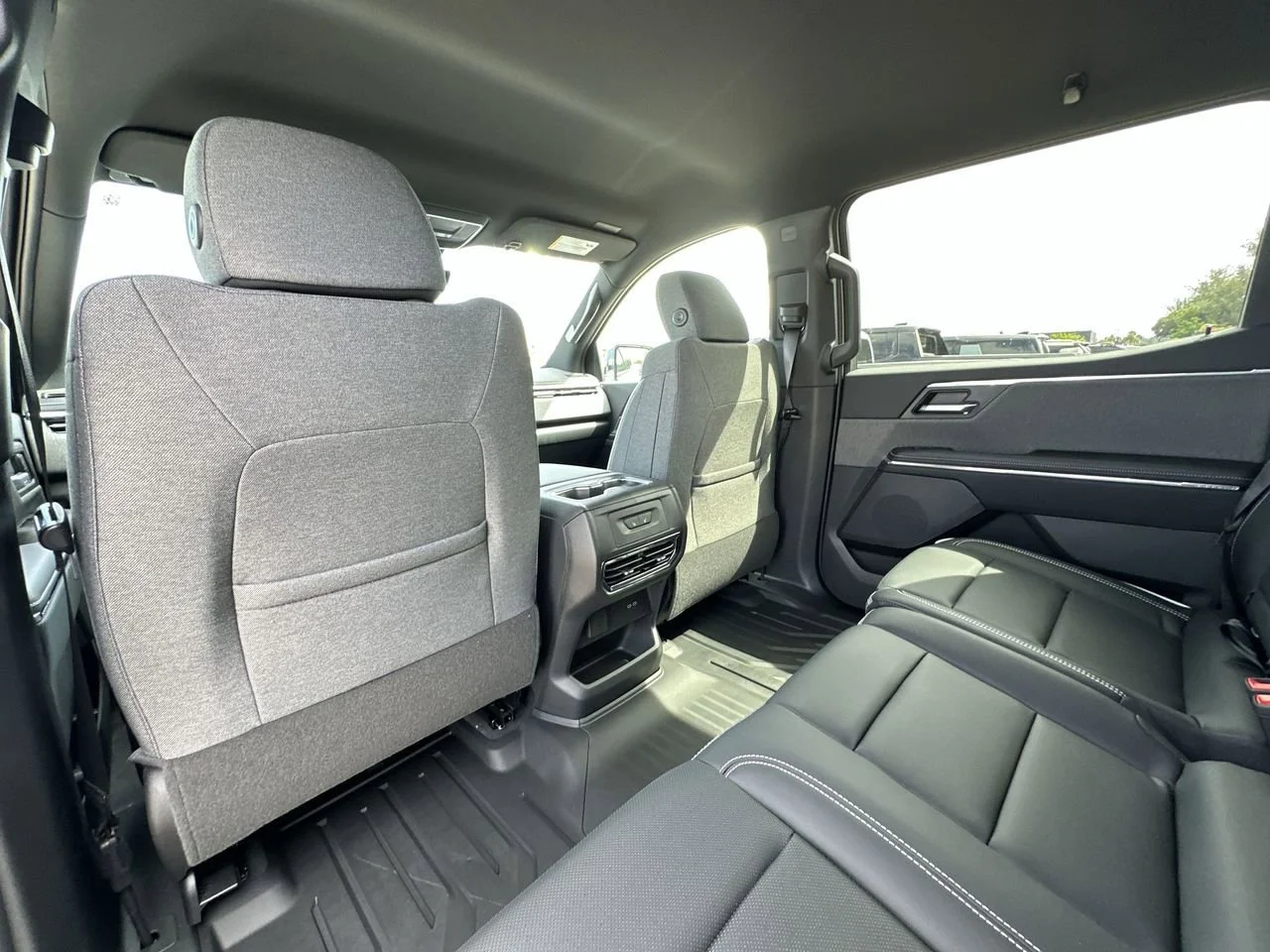 2026 GMC Sierra EV Elevation - Photo 23