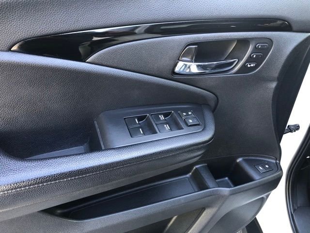 Used 2019 White Honda Elite image 22