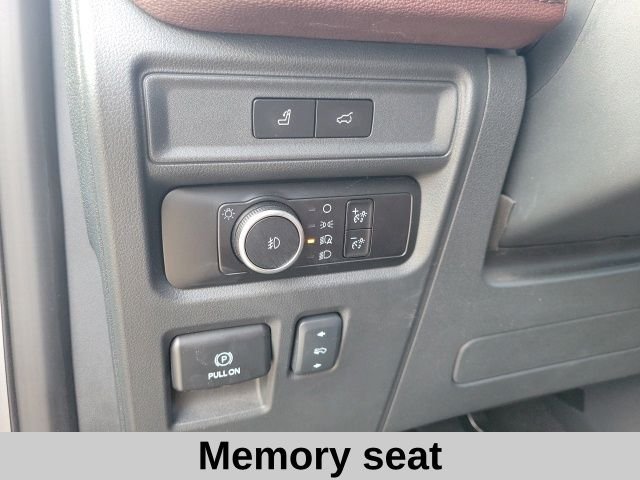 Used 2024 Silver Ford Limited image 8