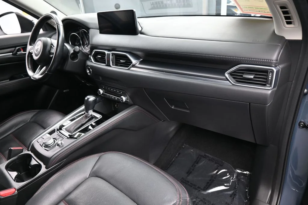 Used 2021 Polymetal Gray Mazda Carbon Edition image 47