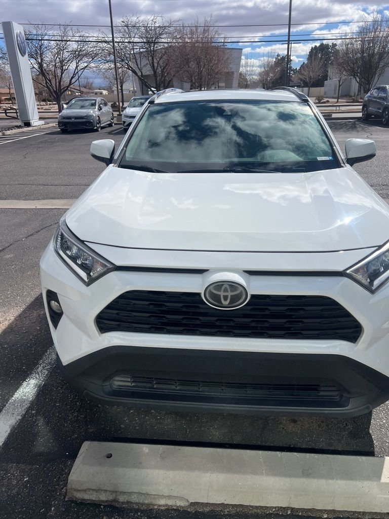 2020 Toyota RAV4 XLE FWD