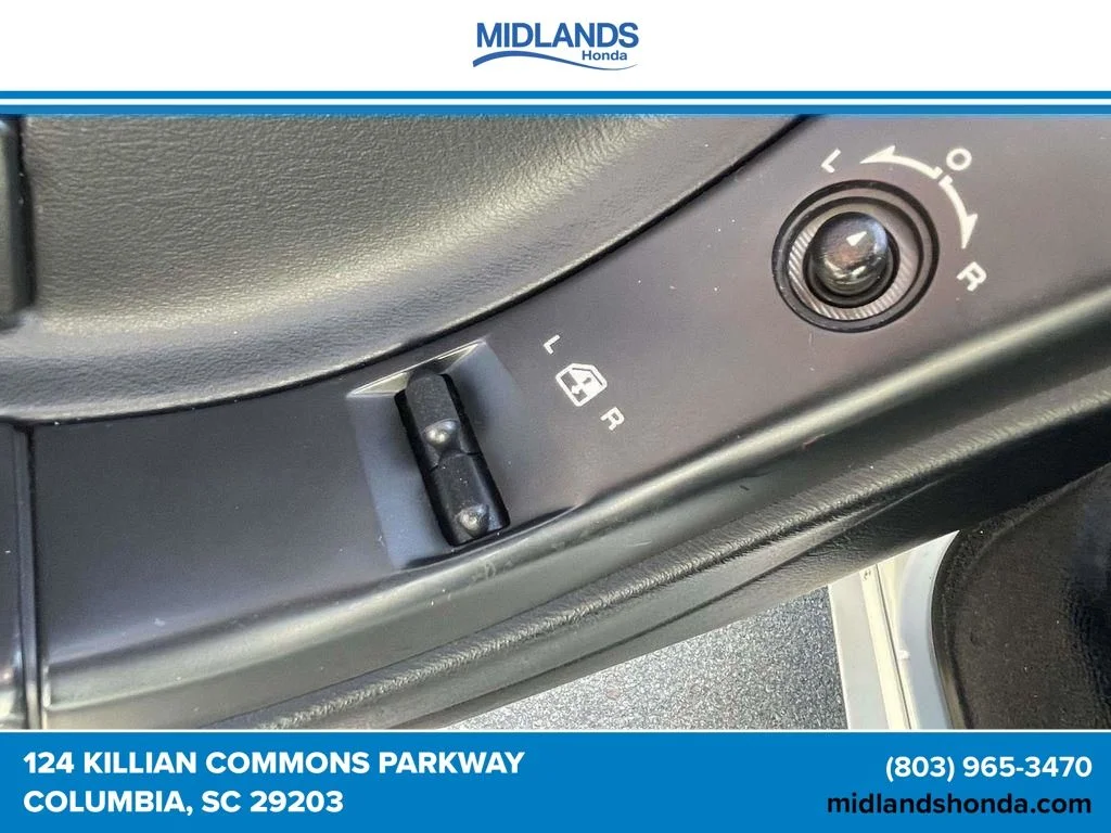 Used 1995 White Chevrolet Base image 20