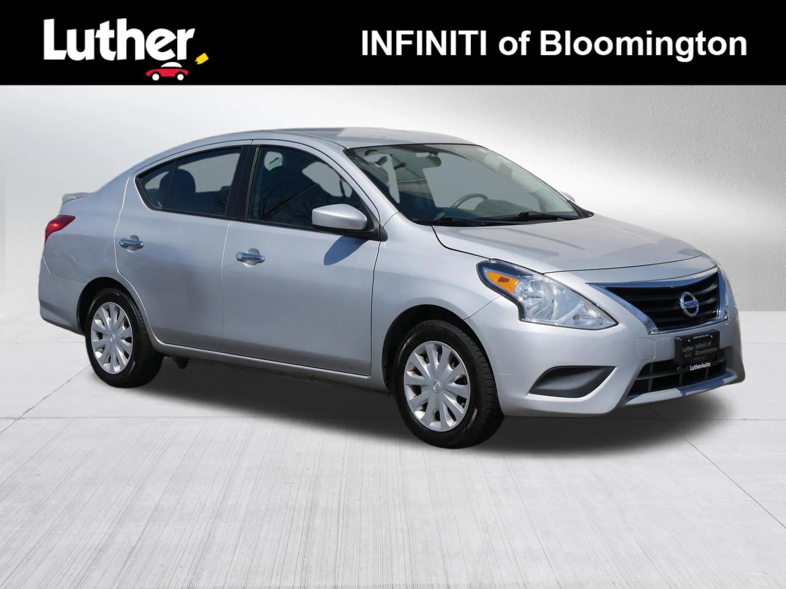 2017 Nissan Versa 1.6 SV CVT's photo