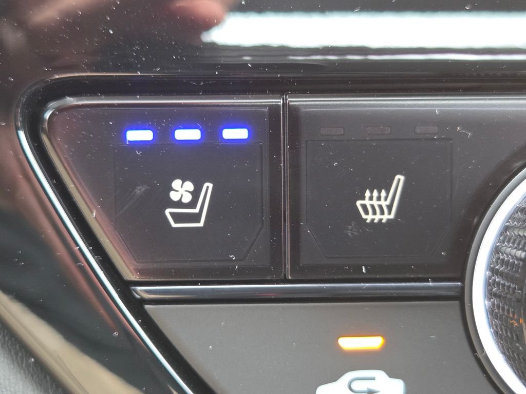 New 2026 Platinum White Pearl Honda Touring image 6