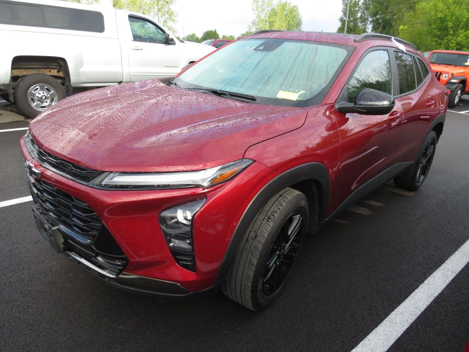 Used 2024 Crimson Metallic Chevrolet ACTIV image 7