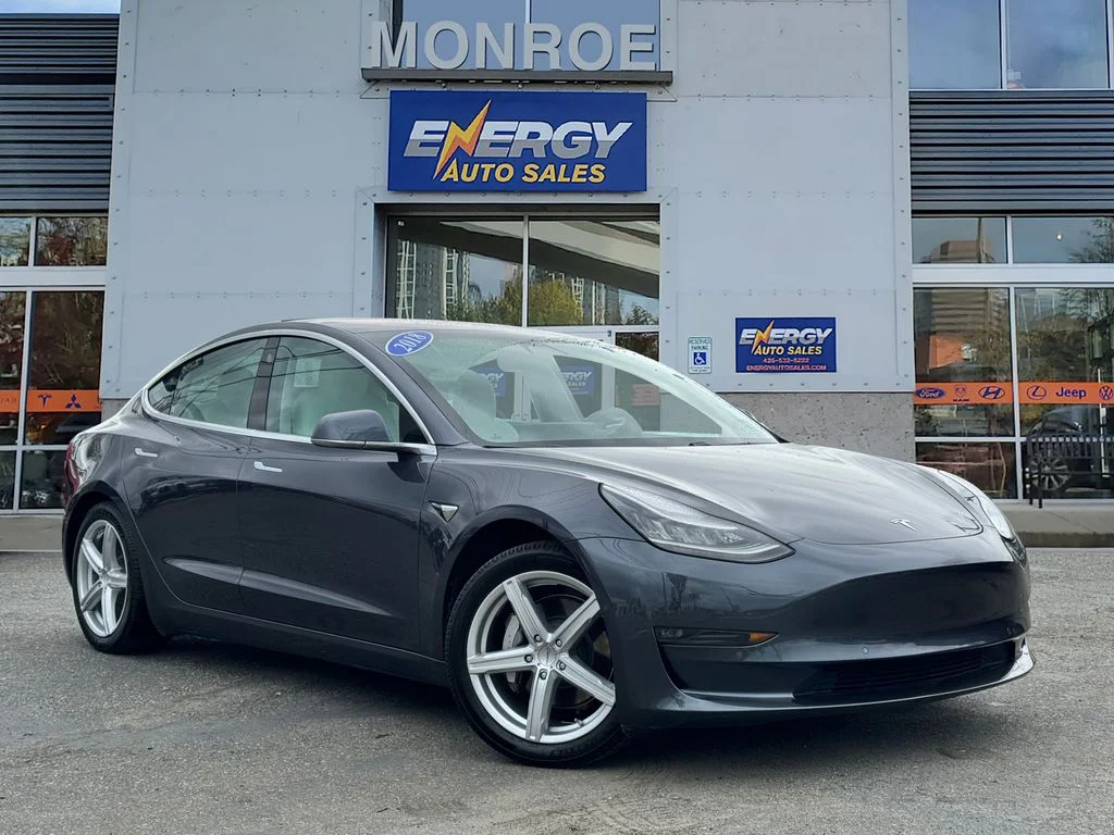 2018 Tesla Model 3 Long Range Dual Motor All-Wheel Drive's photo