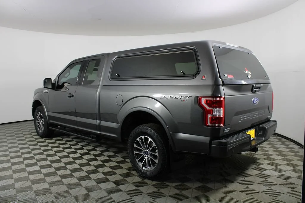 Used 2018 Gray Ford XL image 4