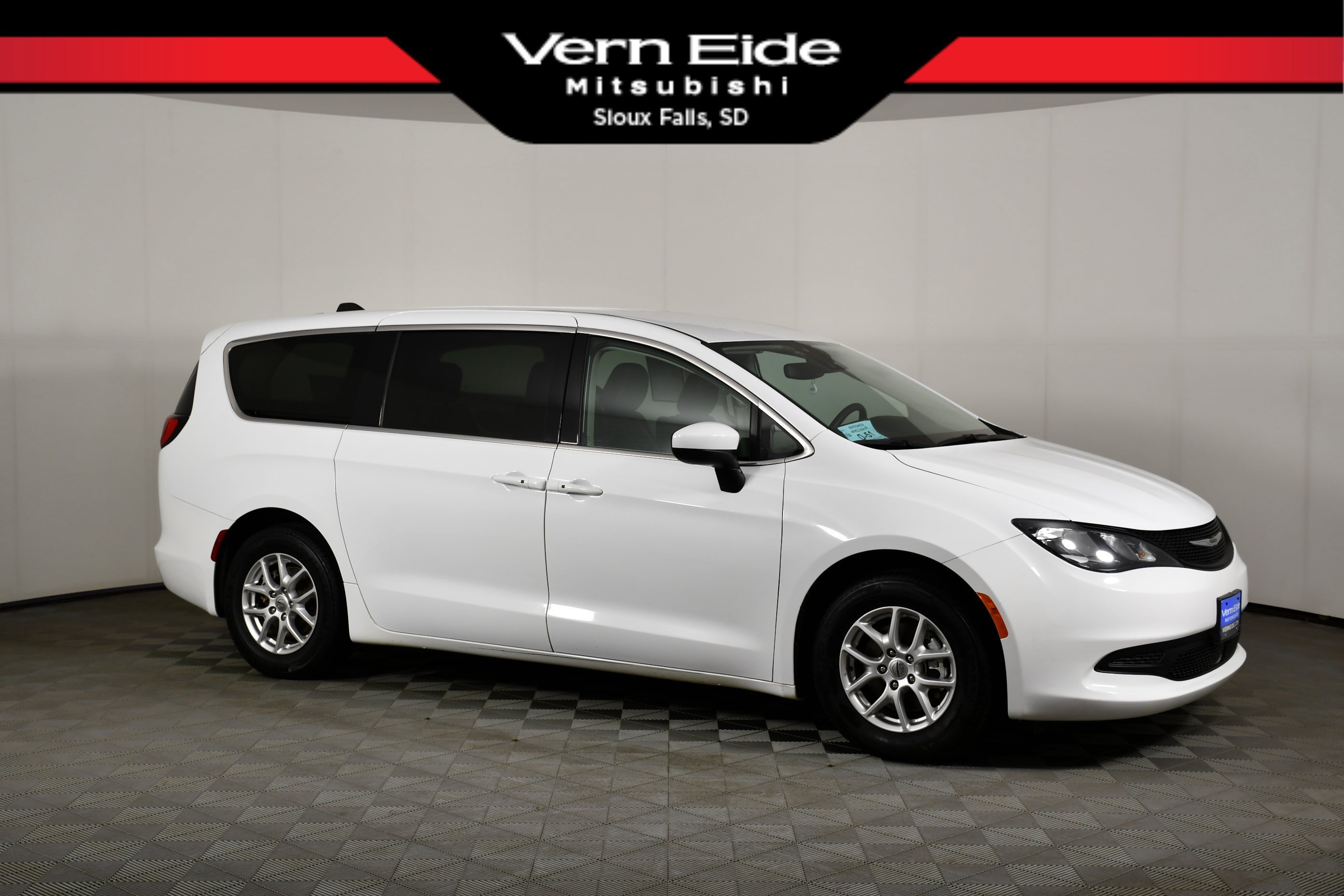 Used 2023 Bright White Clearcoat Chrysler LX image 1