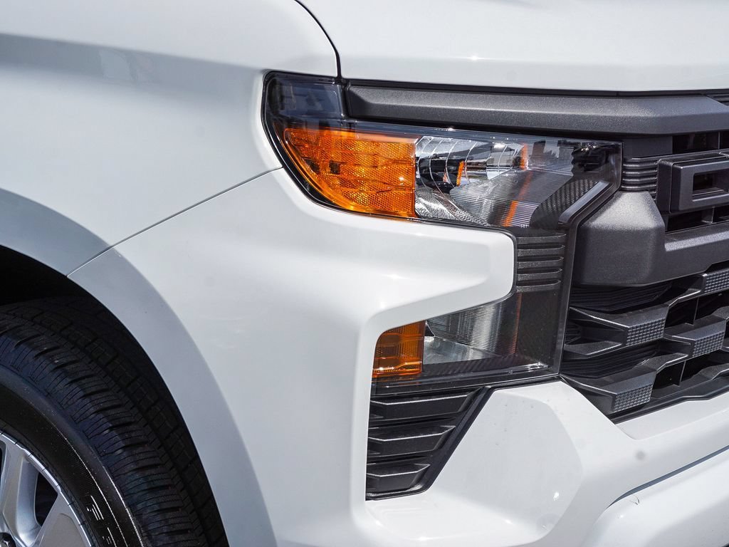 2026 Chevrolet Silverado 1500 Custom - Photo 10
