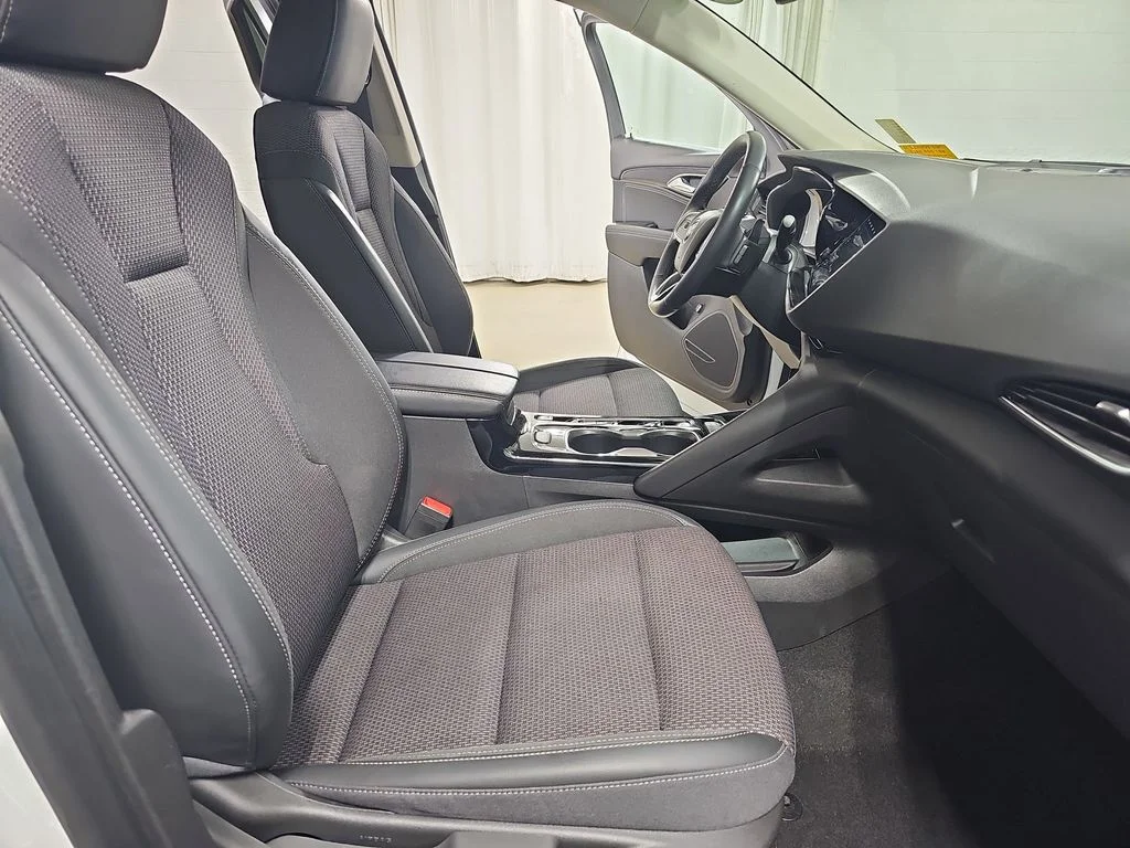 Used 2023 White Buick Preferred image 13