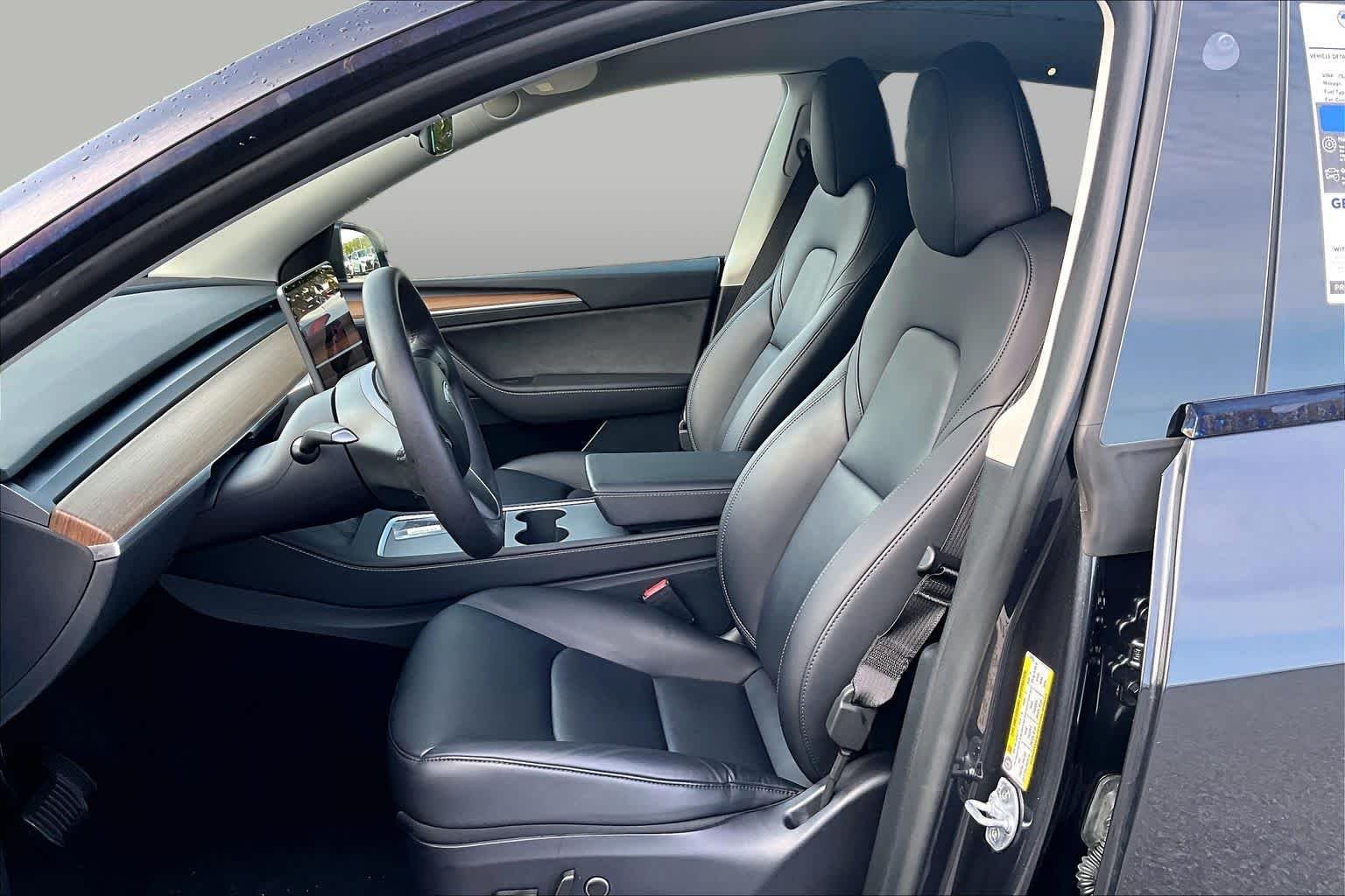 Pre-Owned 2024 Tesla Model Y