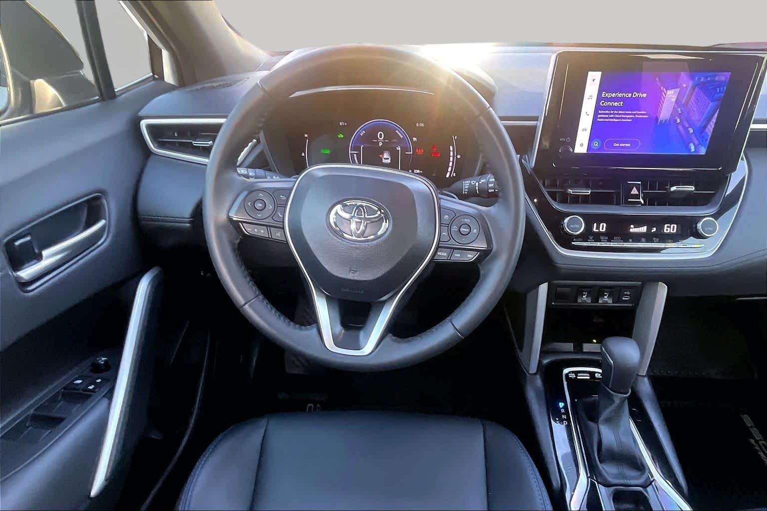 Used 2025 Wind Chill Pearl Toyota Hybrid XSE image 6