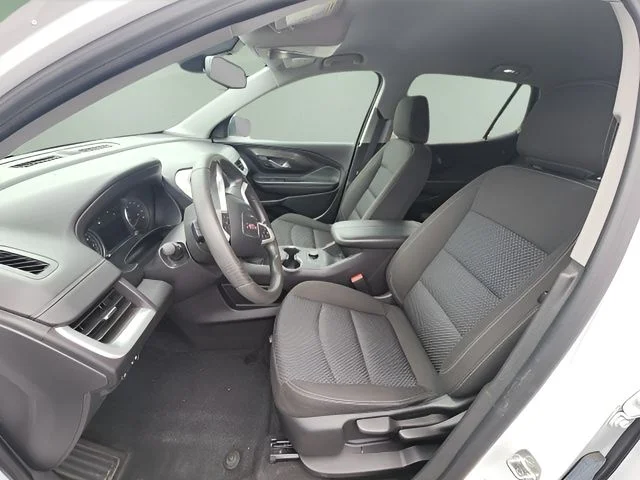 Used 2024 White GMC SLE image 10