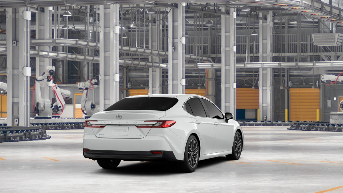 New 2026 Wind Chill Pearl Toyota XLE image 9